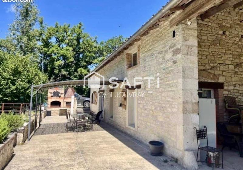 Maison - 262 m² - 6 pièces
