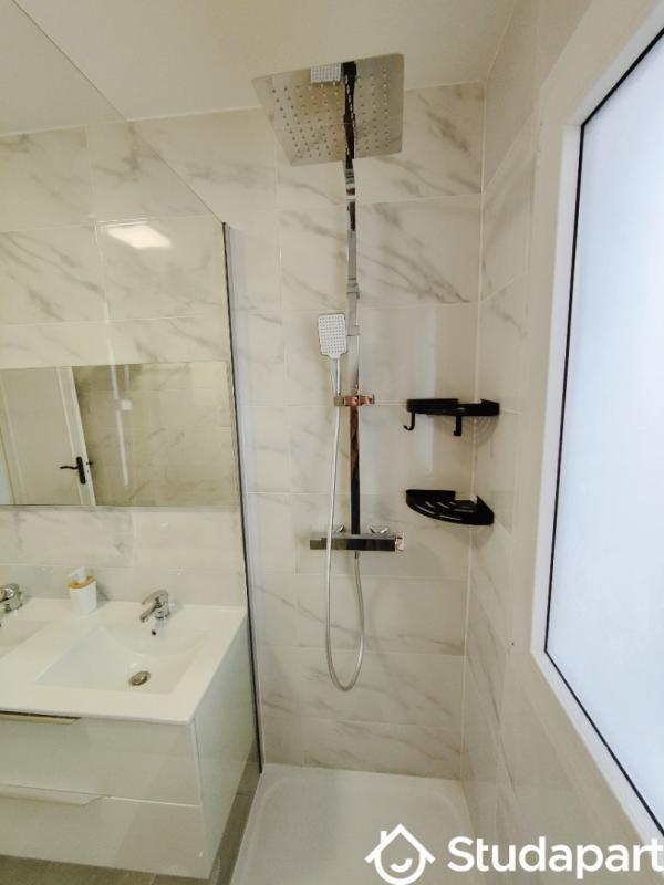 Chambre - 9 m² - 1 pièce