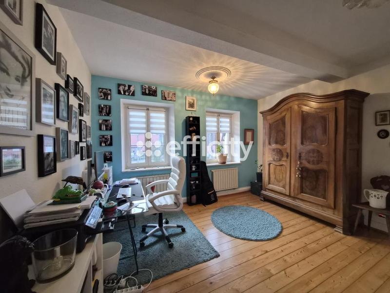 Maison - 203 m² - 8 pièces