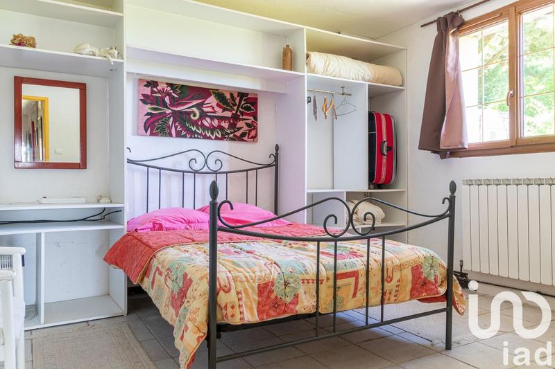 Maison - 370 m² - 8 pièces