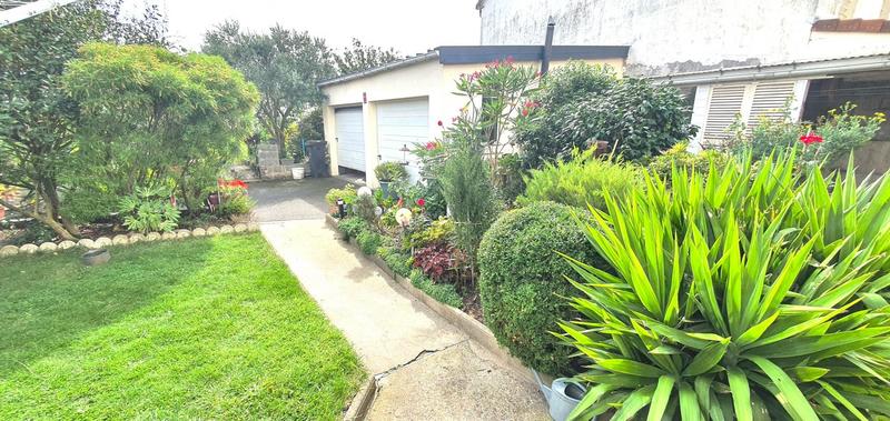 Maison - 90 m² - 5 pièces