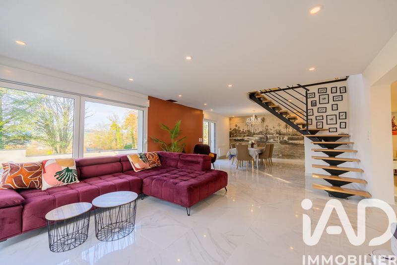 Maison - 163 m² - 5 pièces