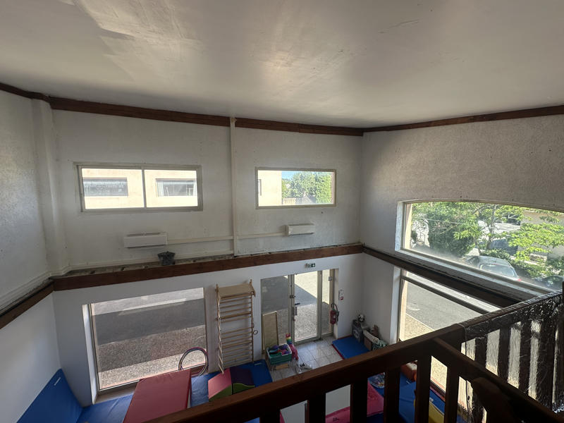 Local commercial - 110 m²