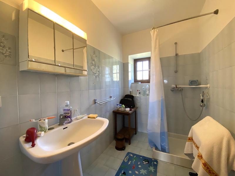 Maison - 215 m² - 8 pièces