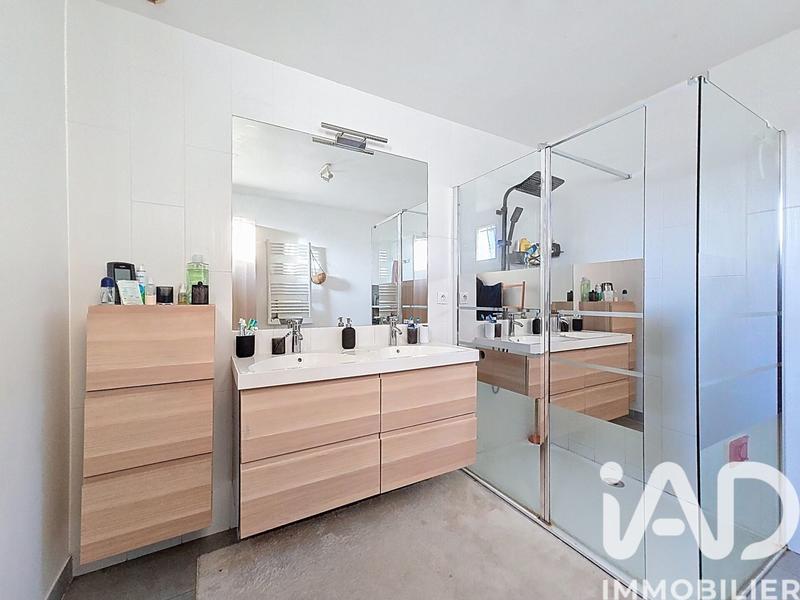 Maison - 92 m² - 5 pièces