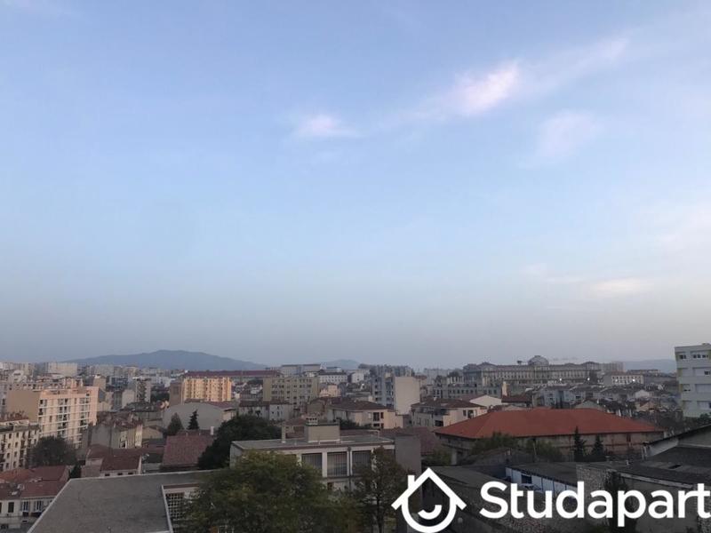 Chambre - 9 m² - 1 pièce