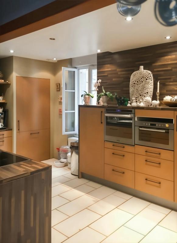 Maison - 180 m² - 7 pièces