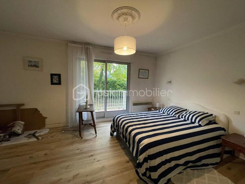 Appartement - 94 m² - 5 pièces