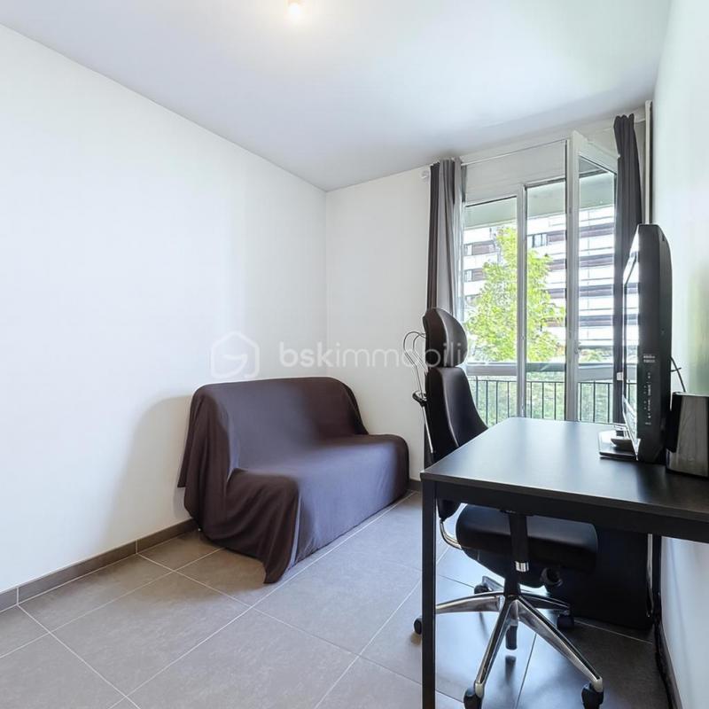 Appartement - 84 m² - 4 pièces