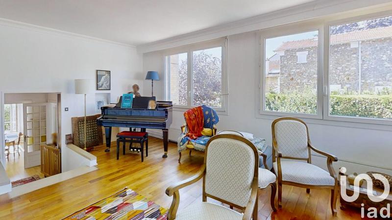 Maison - 194 m² - 10 pièces