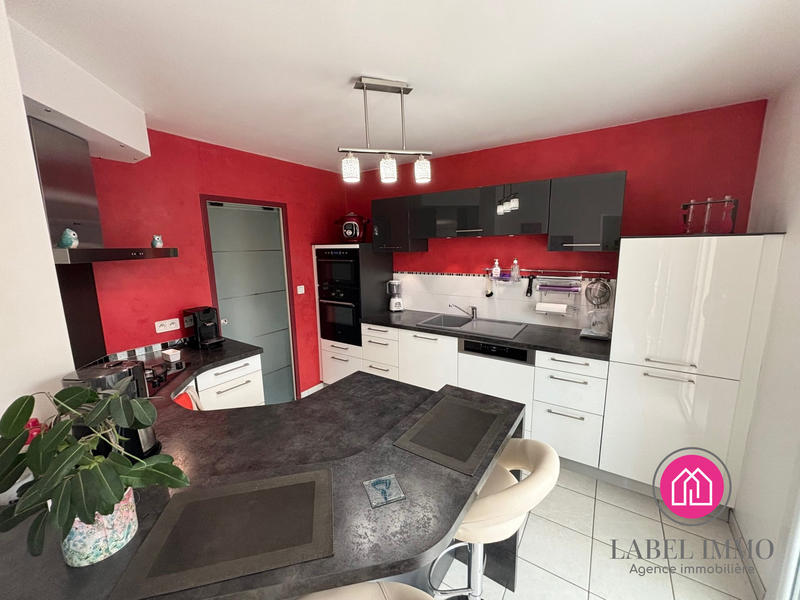 Maison - 125 m² - 8 pièces