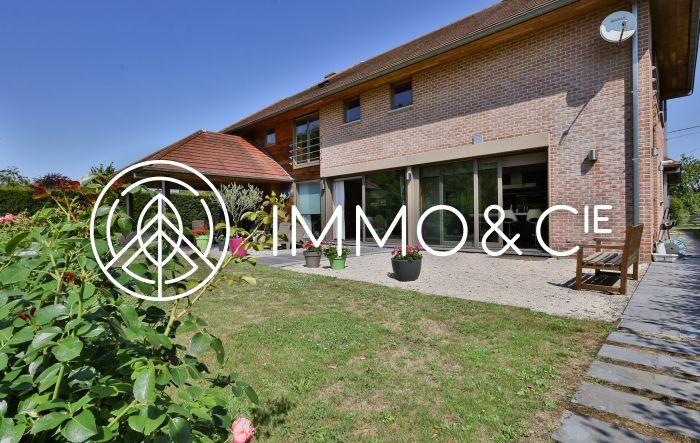 Maison - 222 m² - 6 pièces