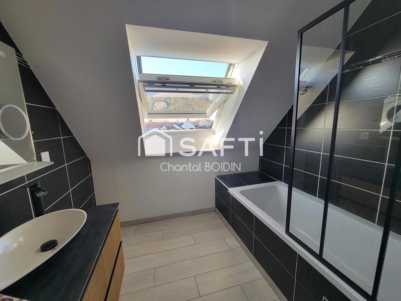 Maison - 93 m² - 4 pièces