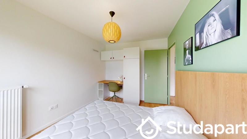 Chambre - 55 m² - 1 pièce