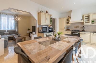 Maison - 105 m² - 6 pièces