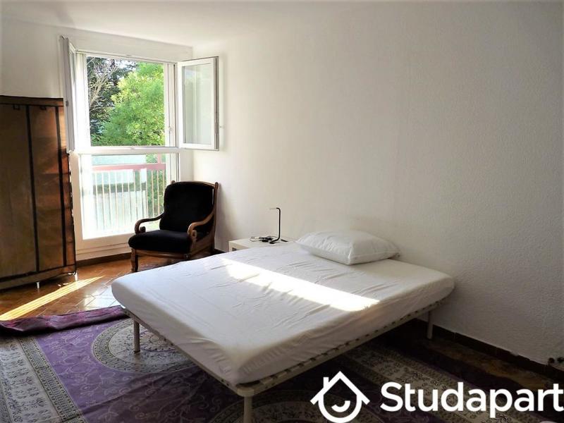 Chambre - 9 m² - 1 pièce