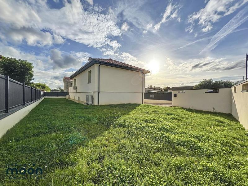 Villa - 155 m² - 6 pièces