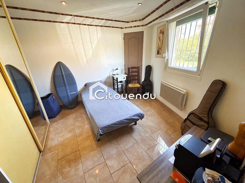 Villa - 185 m² - 8 pièces