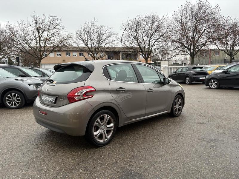 Peugeot 208 1.6hdi 92cv Allure Bvm5