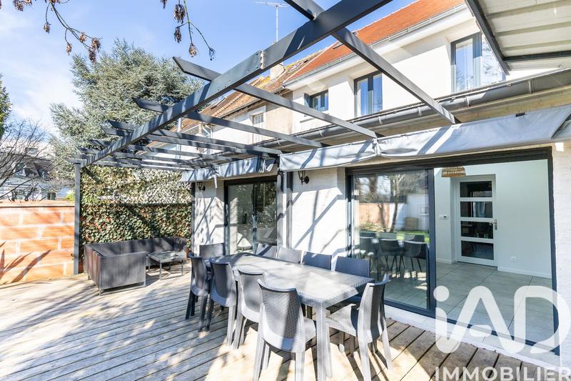 Maison - 110 m² - 5 pièces