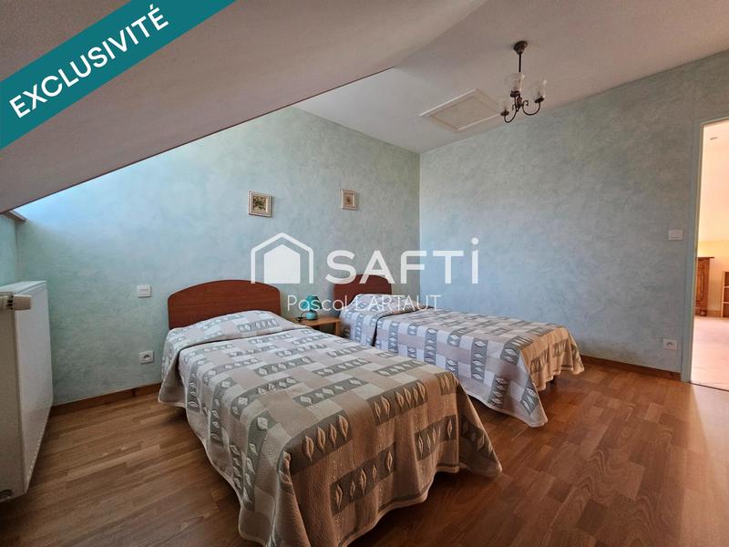 Maison - 230 m² - 5 pièces