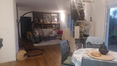 Maison - 110 m² - 4 pièces