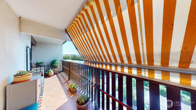 Appartement - 102 m² - 4 pièces