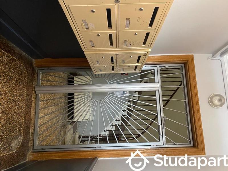 Chambre - 8 m² - 1 pièce