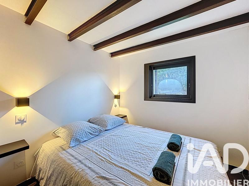 Maison - 207 m² - 8 pièces