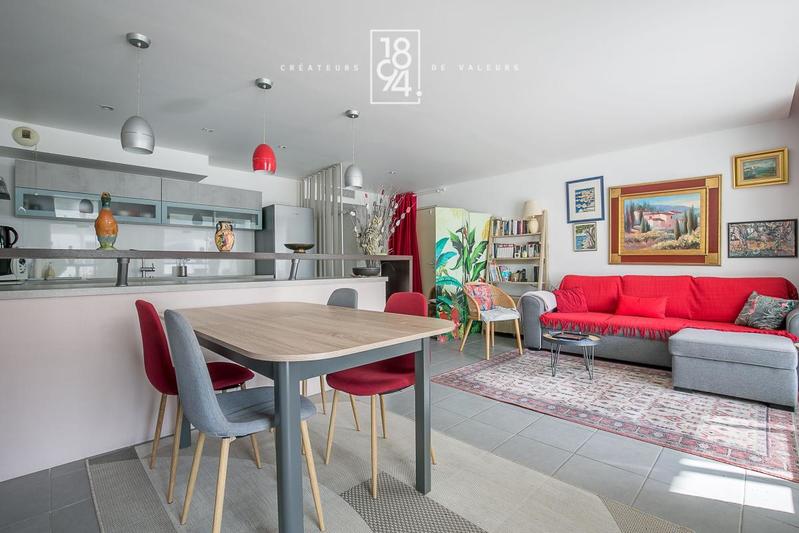 Appartement - 80 m² - 3 pièces