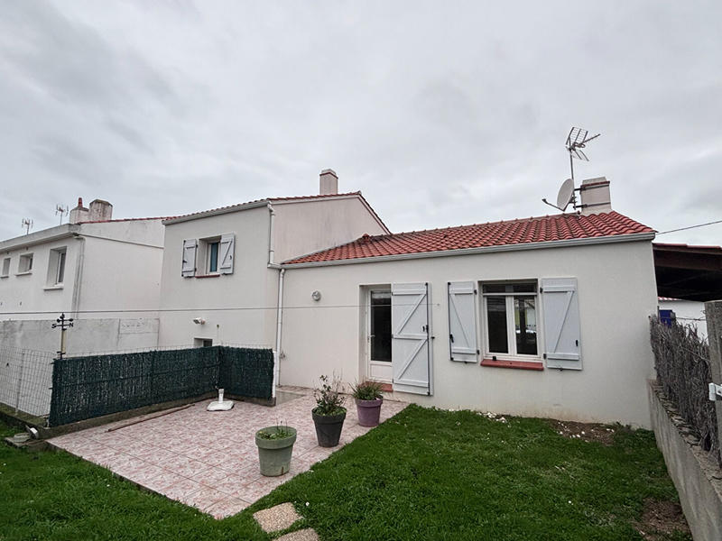 Maison - 96 m² - 3 pièces