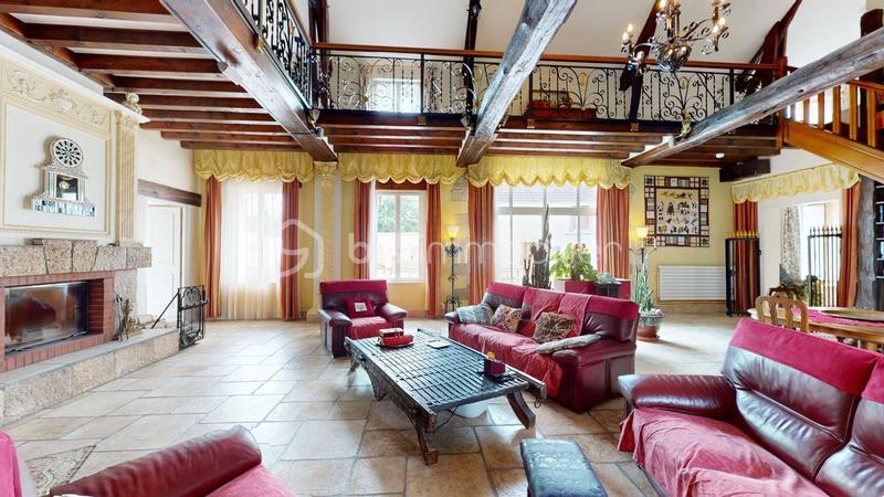 Demeure - 420 m² - 11 pièces