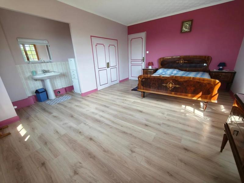 Maison - 362 m² - 12 pièces