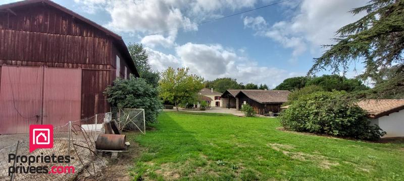 Maison - 339 m² - 8 pièces