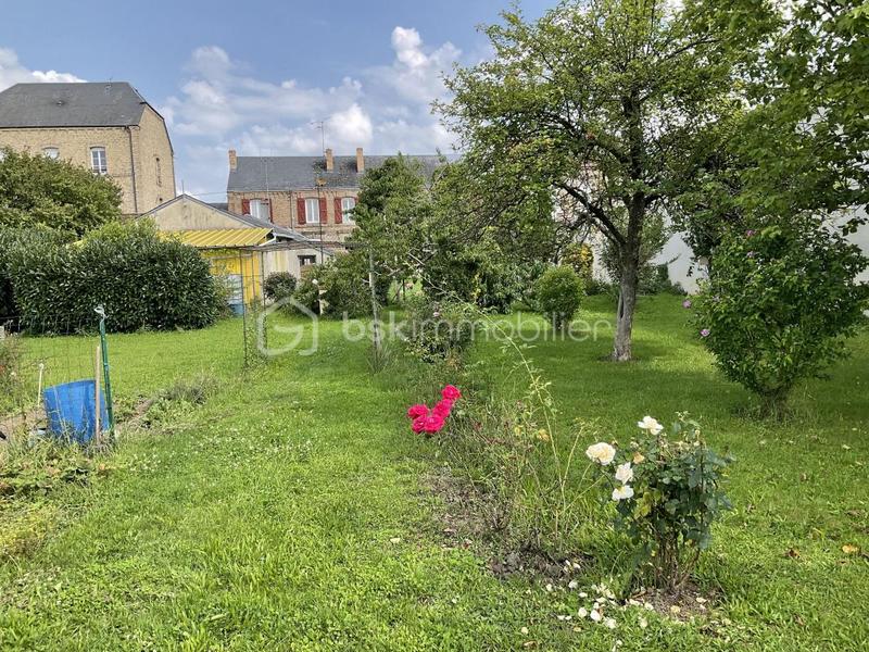 Maison - 272 m² - 10 pièces