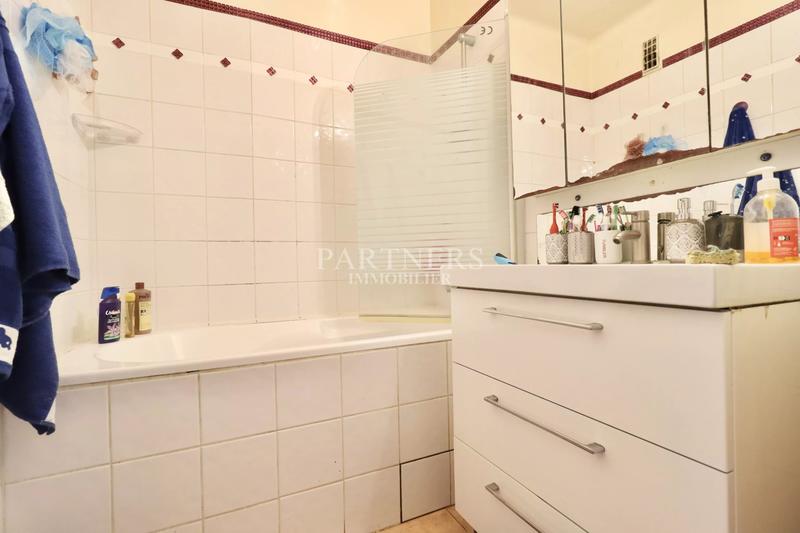 Appartement - 84 m² - 4 pièces