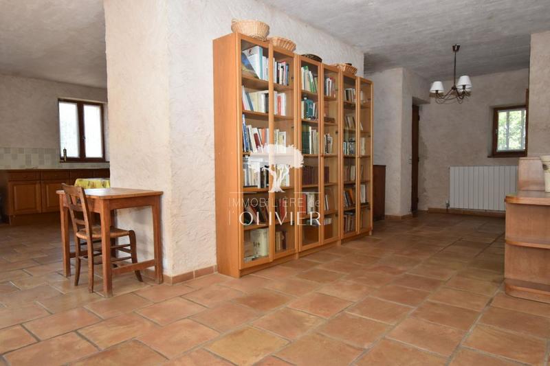 Propriété - 174 m² - 6 pièces