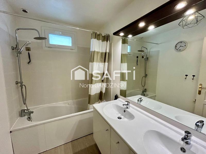 Maison - 136 m² - 7 pièces