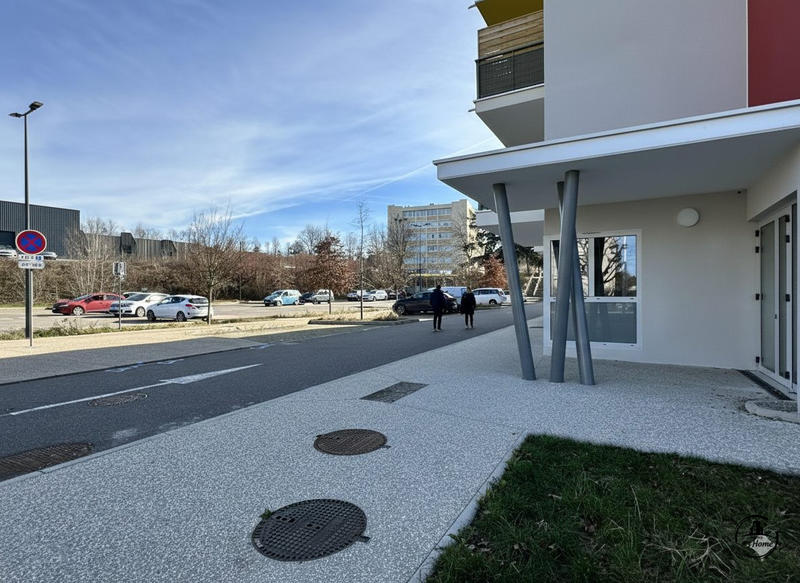 Local commercial - 221 m²