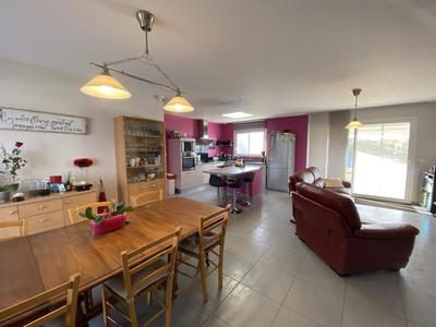 Maison - 108 m² - 5 pièces