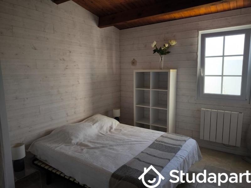 Chambre - 10 m² - 1 pièce