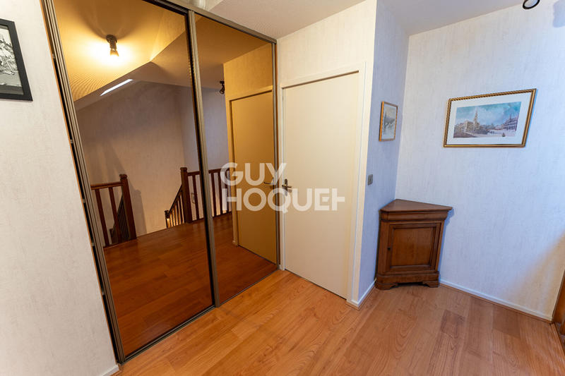 Appartement - 121 m² - 5 pièces