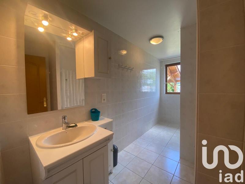 Maison - 225 m² - 15 pièces