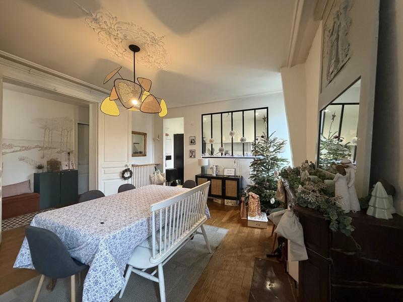 Appartement - 184 m² - 7 pièces