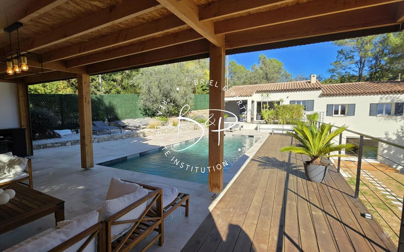 Maison - 148 m² - 6 pièces