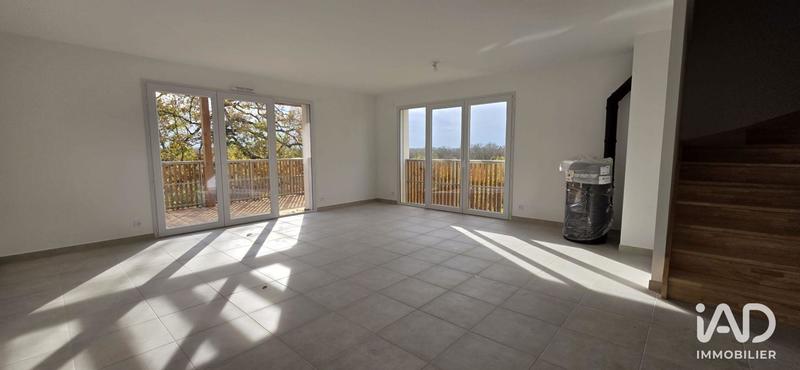 Maison - 92 m² - 4 pièces