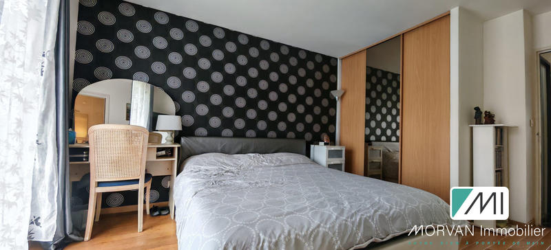 Maison traditionnelle - 147 m² - 6 pièces