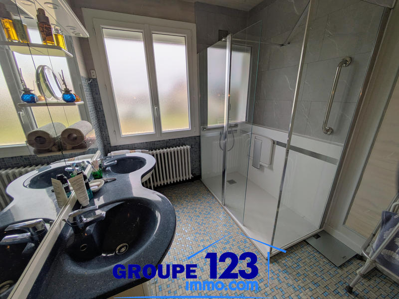 Maison - 156 m² - 7 pièces