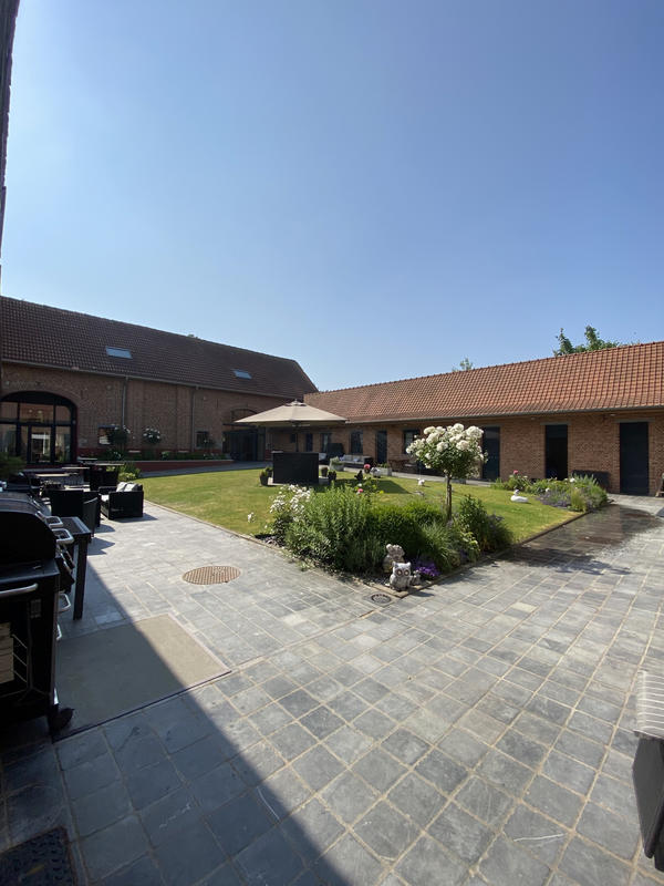 Propriété - 588 m² - 13 pièces