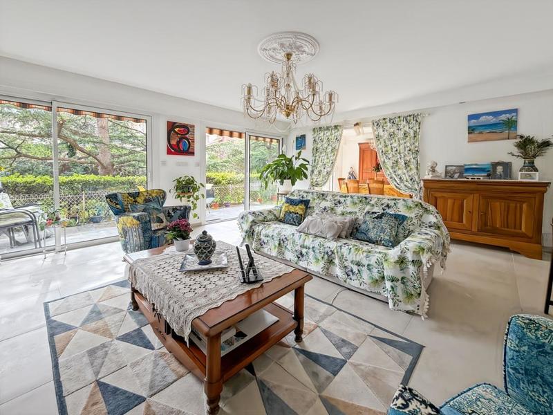 Appartement - 110 m² - 4 pièces